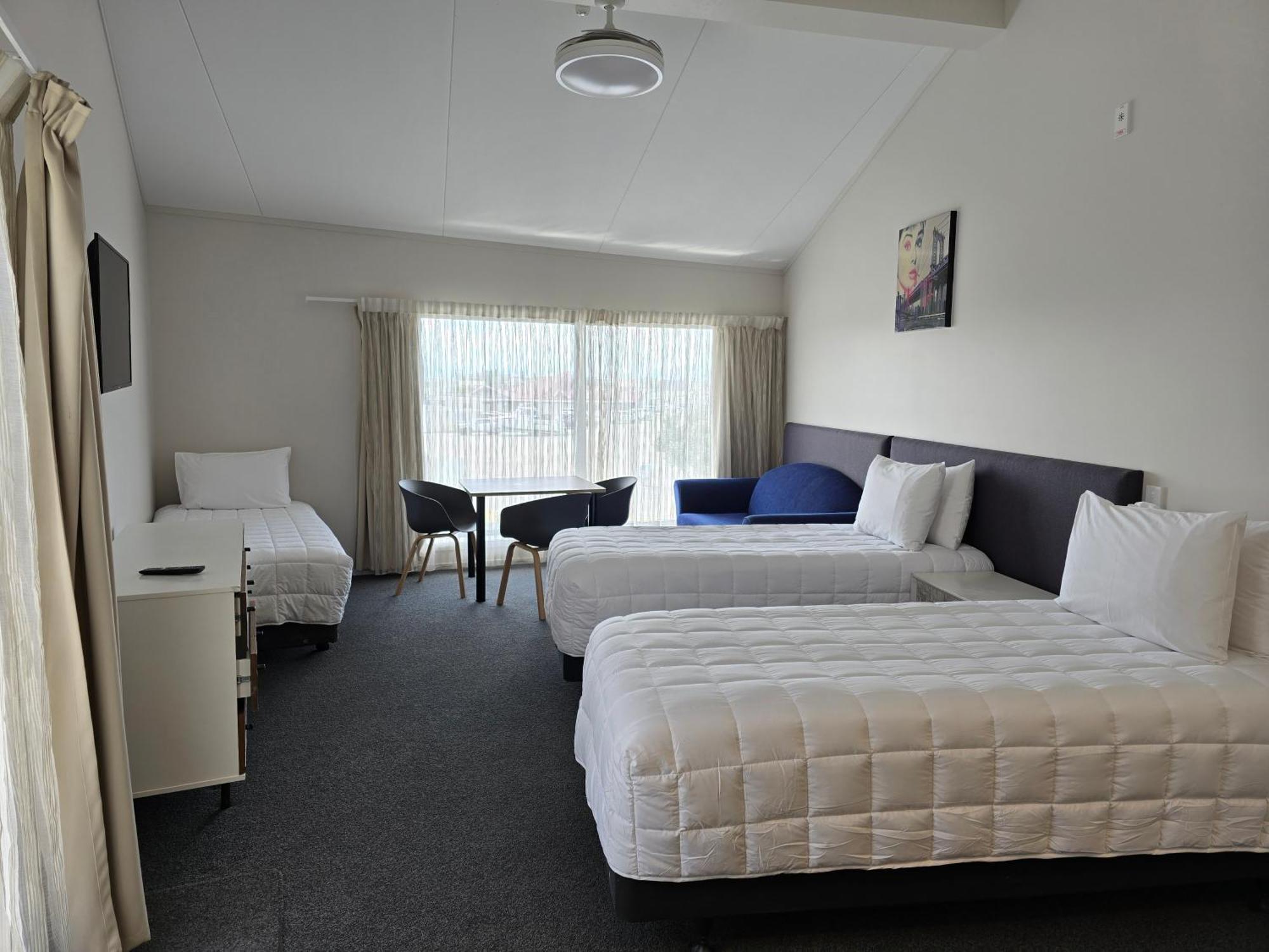 Bluewater Hotel Napier Exterior photo