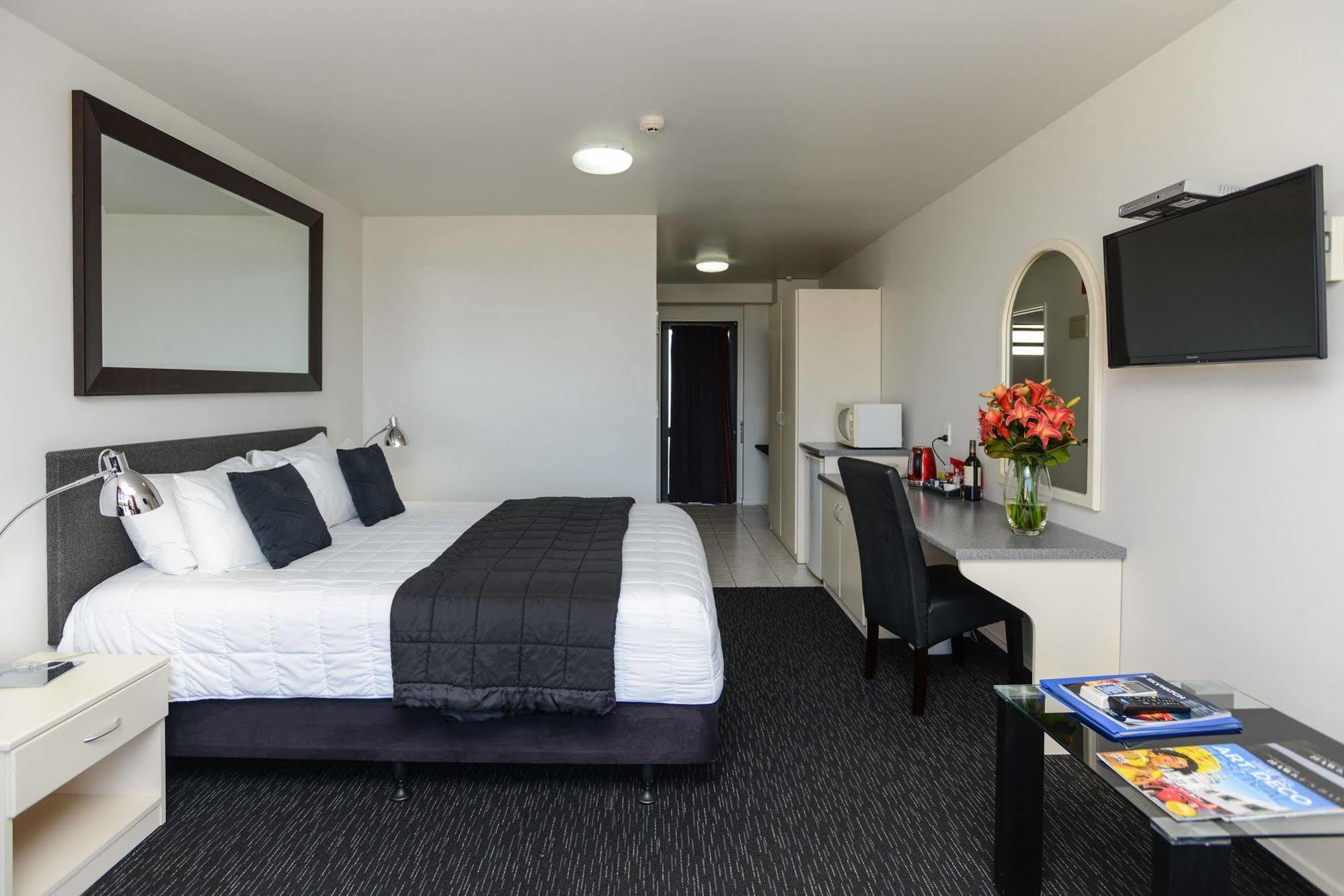 Bluewater Hotel Napier Exterior photo